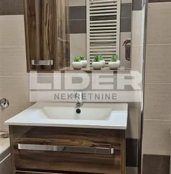 Izdavanje, dvosoban stan, 54m², Vračar Sve Podlokacije, Beograd - image 9