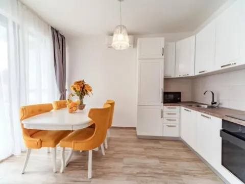 Rent, three bedroom apartment, 127m², Petrovac, Budva - image 4