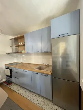 Izdavanje, jednosoban stan, 52m², Centar, Tivat - image 8