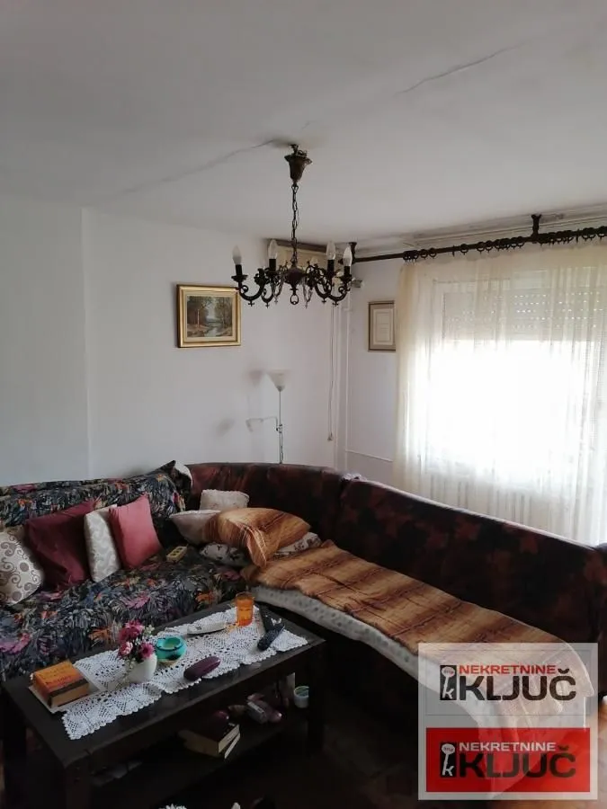 Prodaja, četvorosoban stan, 89m², Novo naselje, Novi Sad