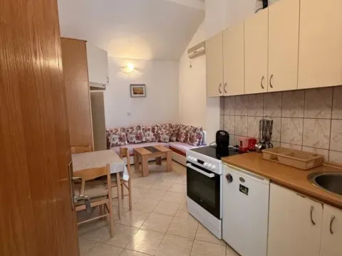 Rent, house, 20m², Kotor, Crna Gora - image 3