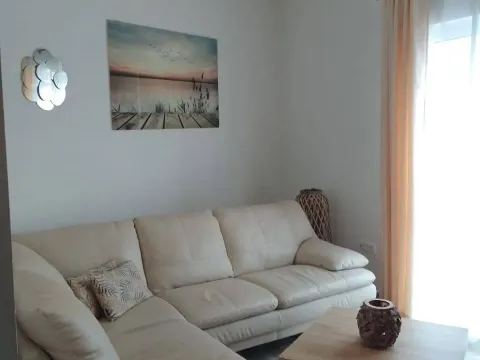 Prodaja, jednosoban stan, 38m², Bečići, Budva - image 2