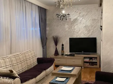 Prodaja, dvosoban stan, 75m², City Kvart, Podgorica - image 1