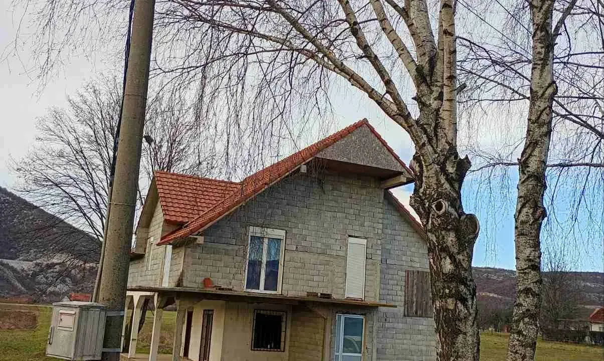 Sale, house, 200m², Nikšić, Crna Gora