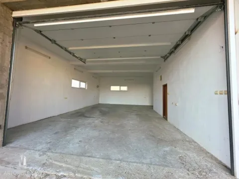 Rent, office space, 80m², Mali Mokri Lug, Zvezdara Sve Podlokacije - image 2