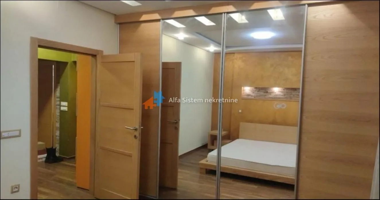 Rent, two bedroom apartment, 63m², Kalenić Pijaca, Vračar Sve Podlokacije