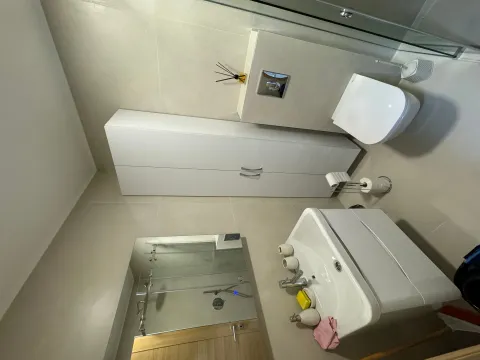 Izdavanje, dvosoban stan, 60m², City Kvart, Podgorica - image 9