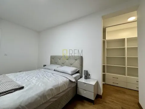 Izdavanje, jednosoban stan, 55m², Tološka šuma, Podgorica - image 2