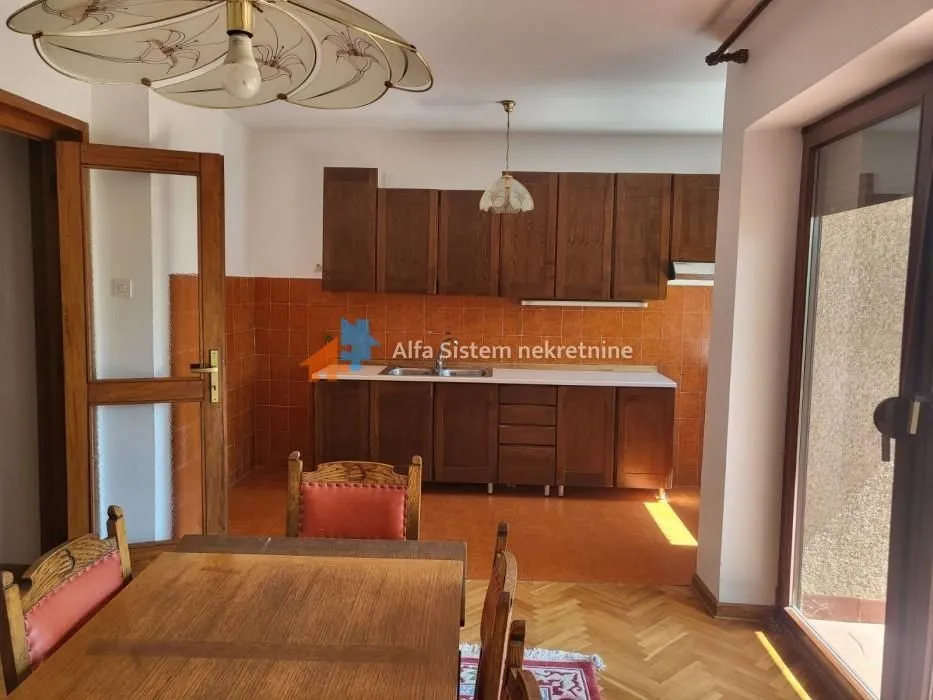 Prodaja, kuća, 320m², Rušanj, Beograd