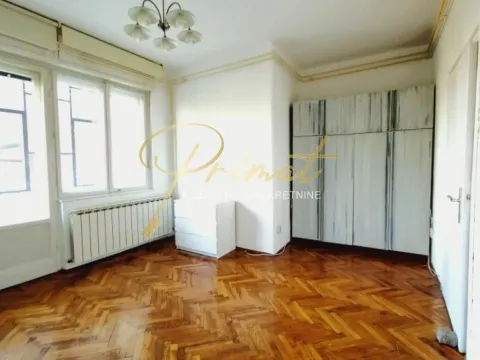 Sale, apartment, 37m², Bajlonijeva Pijaca, Beograd