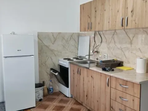 Izdavanje, trosoban stan, 72m², Centar, Kragujevac - image 7