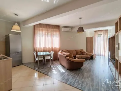 Sale, one bedroom apartment, 56m², Bečići, Budva - image 2