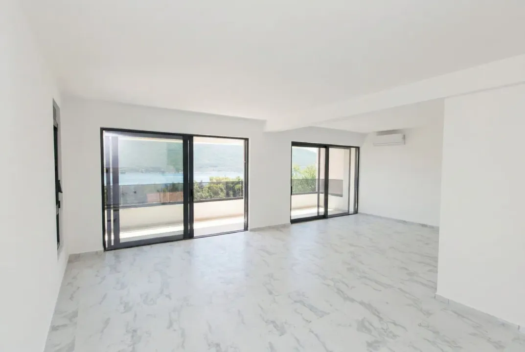 Sale, four bedroom apartment, 100m², Kumbor, Herceg Novi