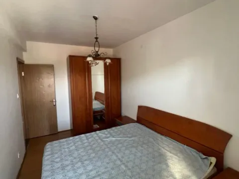 Izdavanje, dvosoban stan, 65m², Krivi Most, Podgorica - image 9