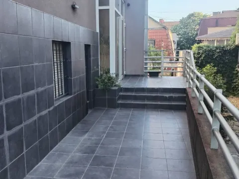 Izdavanje, poslovni prostor, 62m², Vračar Sve Podlokacije, Beograd - image 18