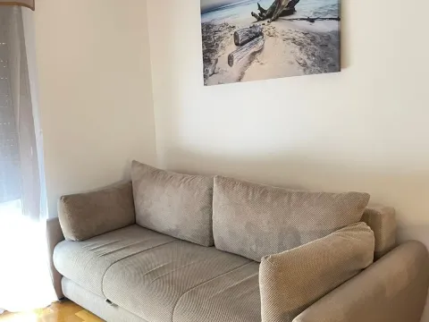 Rent, one bedroom apartment, 47m², Bečići, Budva - image 5