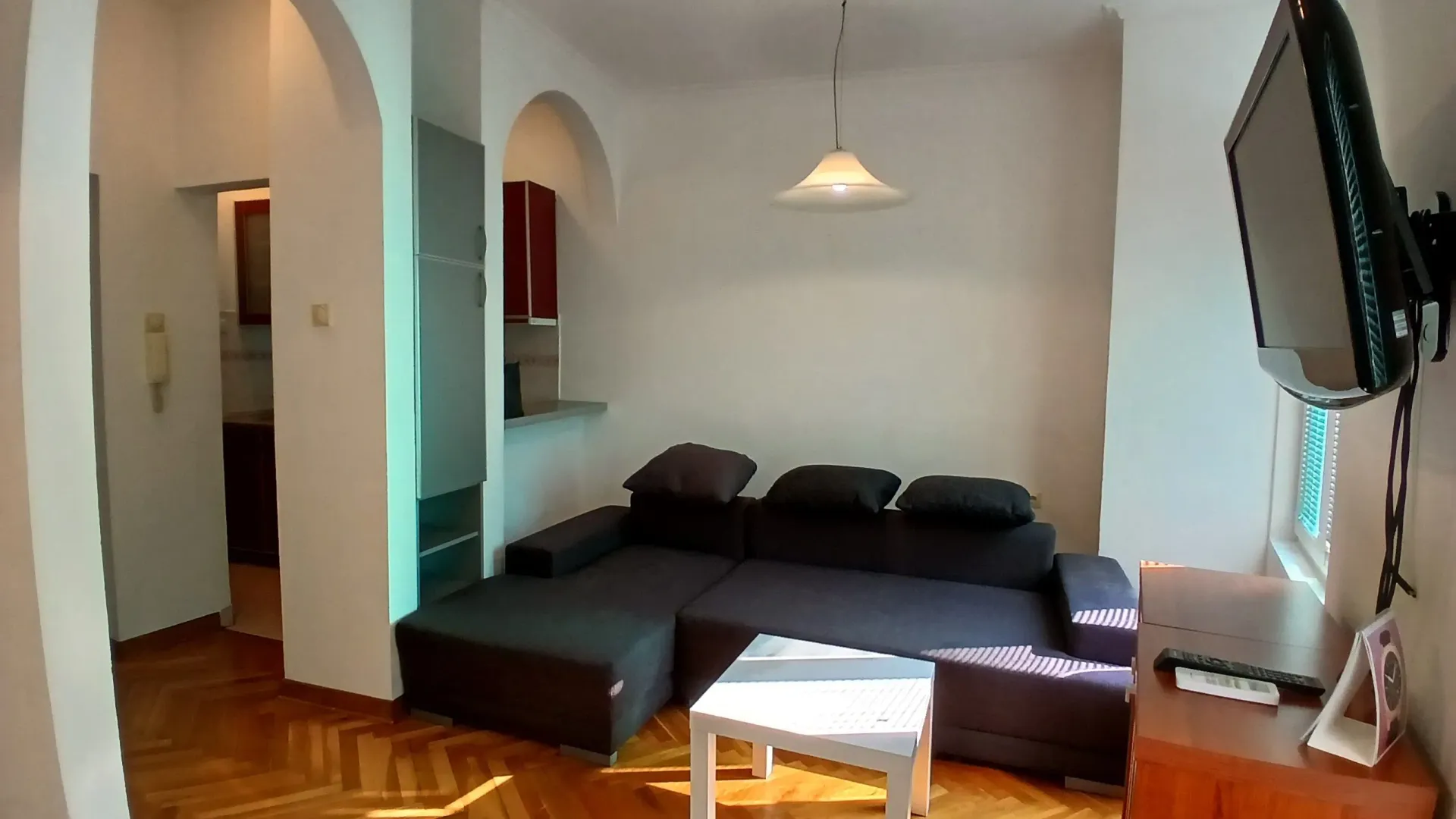 Izdavanje, jednosoban stan, 25m², Stari Grad, Beograd