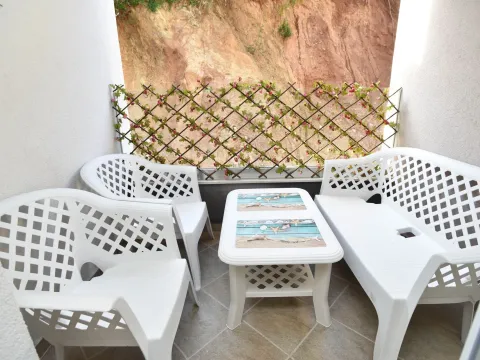 Rent, studio apartment, 30m², Budva, Crna Gora - image 9