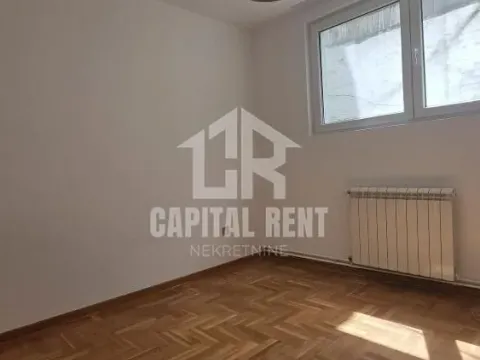 Rent, four bedroom apartment, 62m², Senjak, Beograd - image 12
