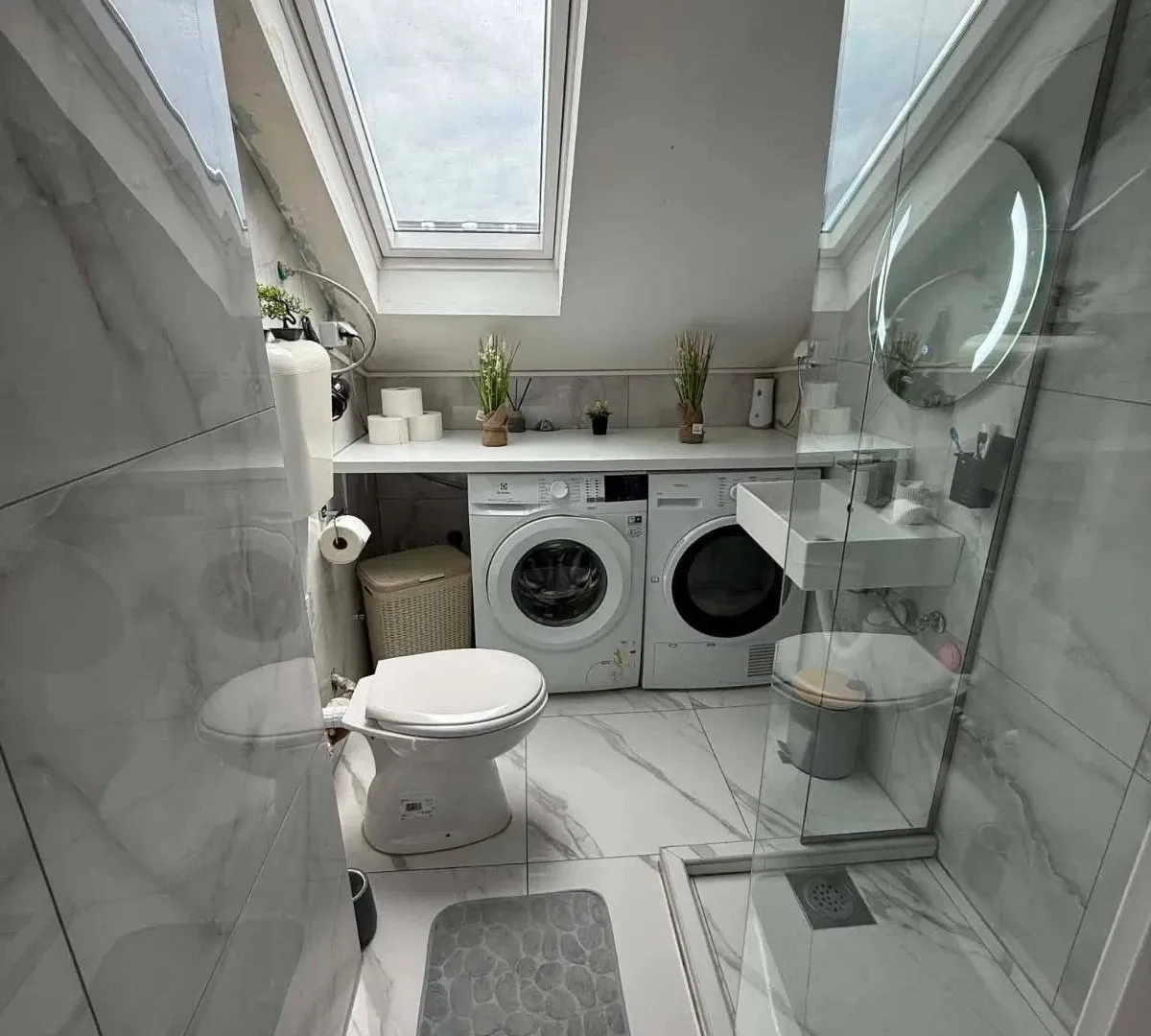 Rent, two bedroom apartment, 74m², Popovići, Bar