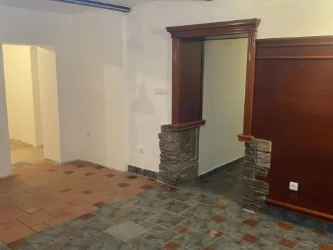 Izdavanje, poslovni prostor, 200m², Stari Grad, Beograd - image 14