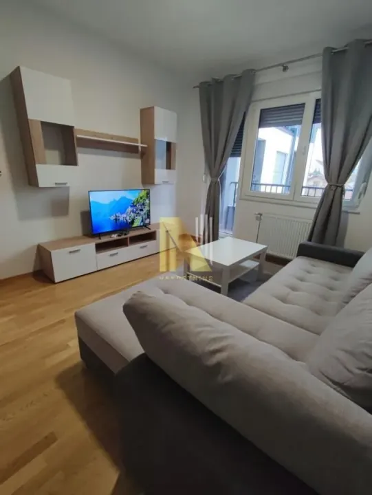 Rent, two bedroom apartment, 50m², Adamovićevo Naselje, Novi Sad Sve Podlokacije