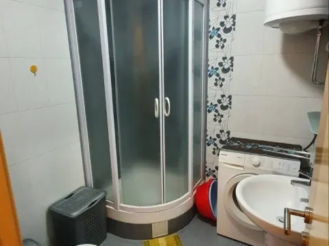 Izdavanje, dvosoban stan, 60m², Stari Aerodrom, Podgorica - image 4