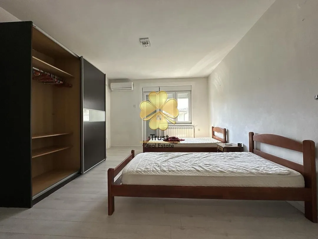 Rent, house, 200m², Tološi, Podgorica
