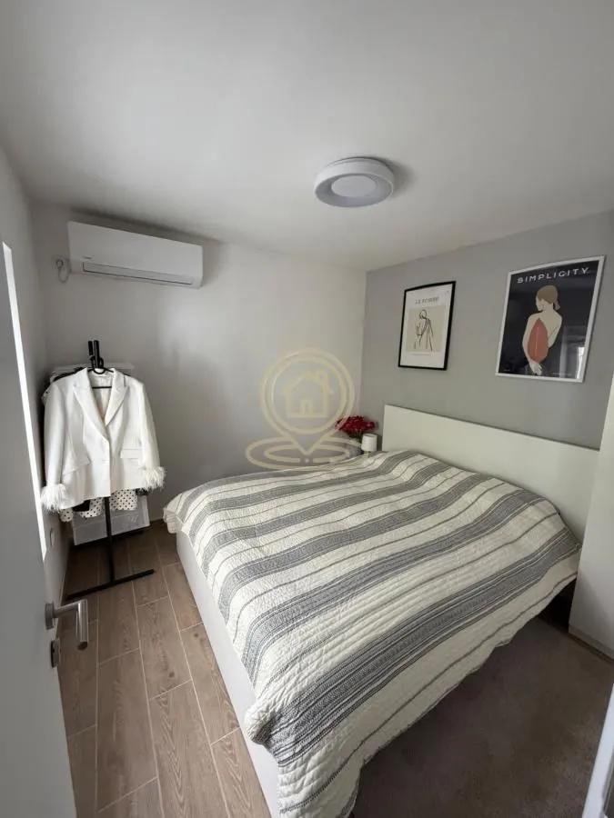 Rent, two bedroom apartment, 43m², Stari Grad, Beograd
