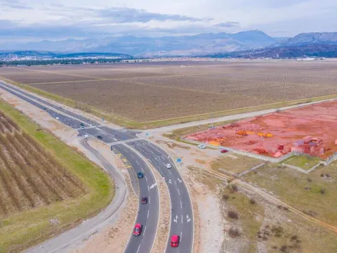 Prodaja, plac, 4000m², Podgorica, Crna Gora - image 8