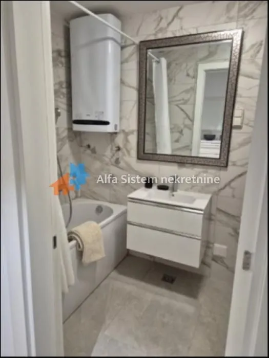Rent, four bedroom apartment, 100m², Novi Beograd Blok 65, Novi Beograd Sve Podlokacije