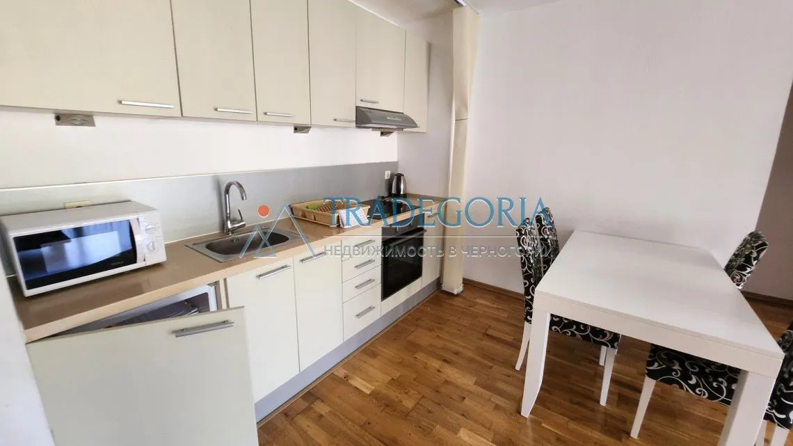 Prodaja, dvosoban stan, 75m², Pržno, Budva