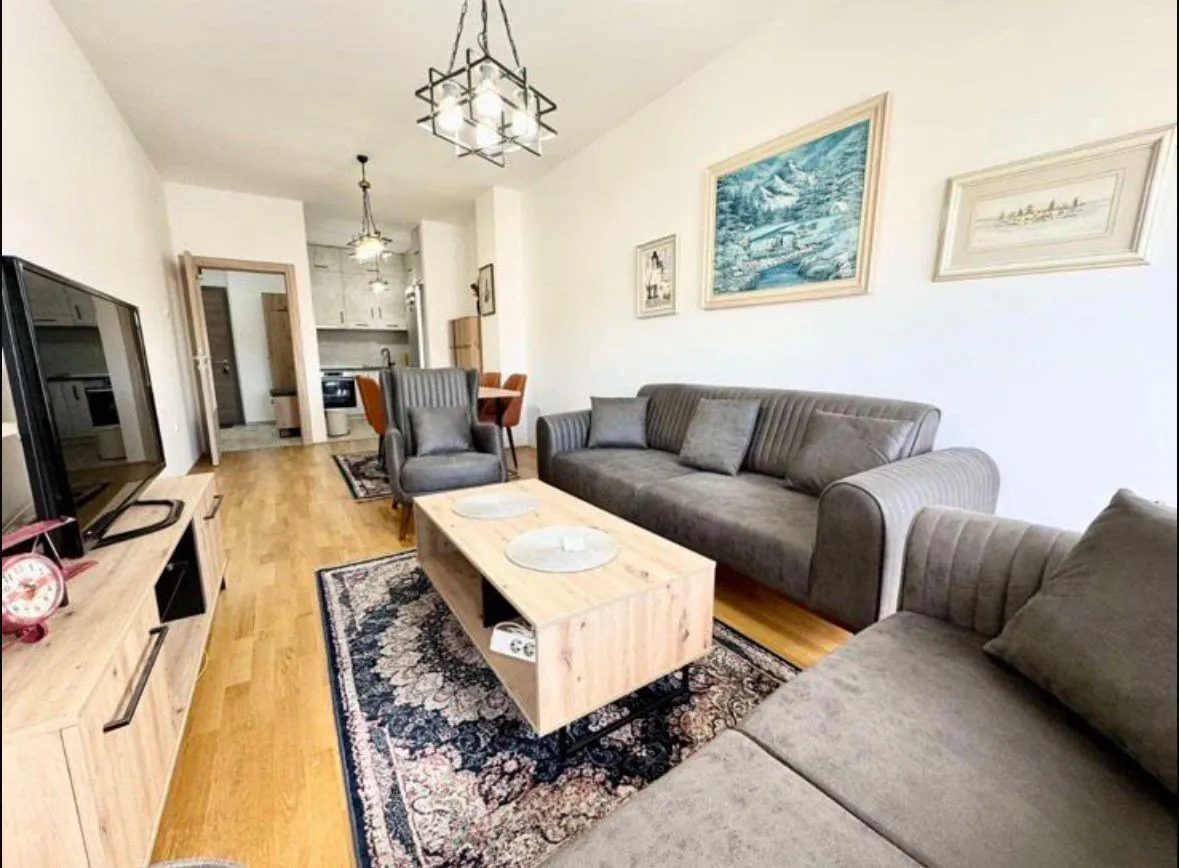 Izdavanje, dvosoban stan, 75m², Ljubović, Podgorica