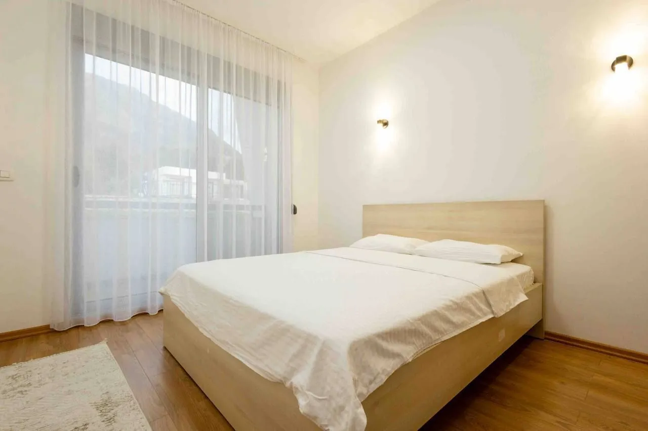 Rent, three bedroom apartment, 129m², Centar, Bar