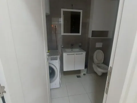 Izdavanje, dvosoban stan, 70m², Zabjelo, Podgorica - image 9