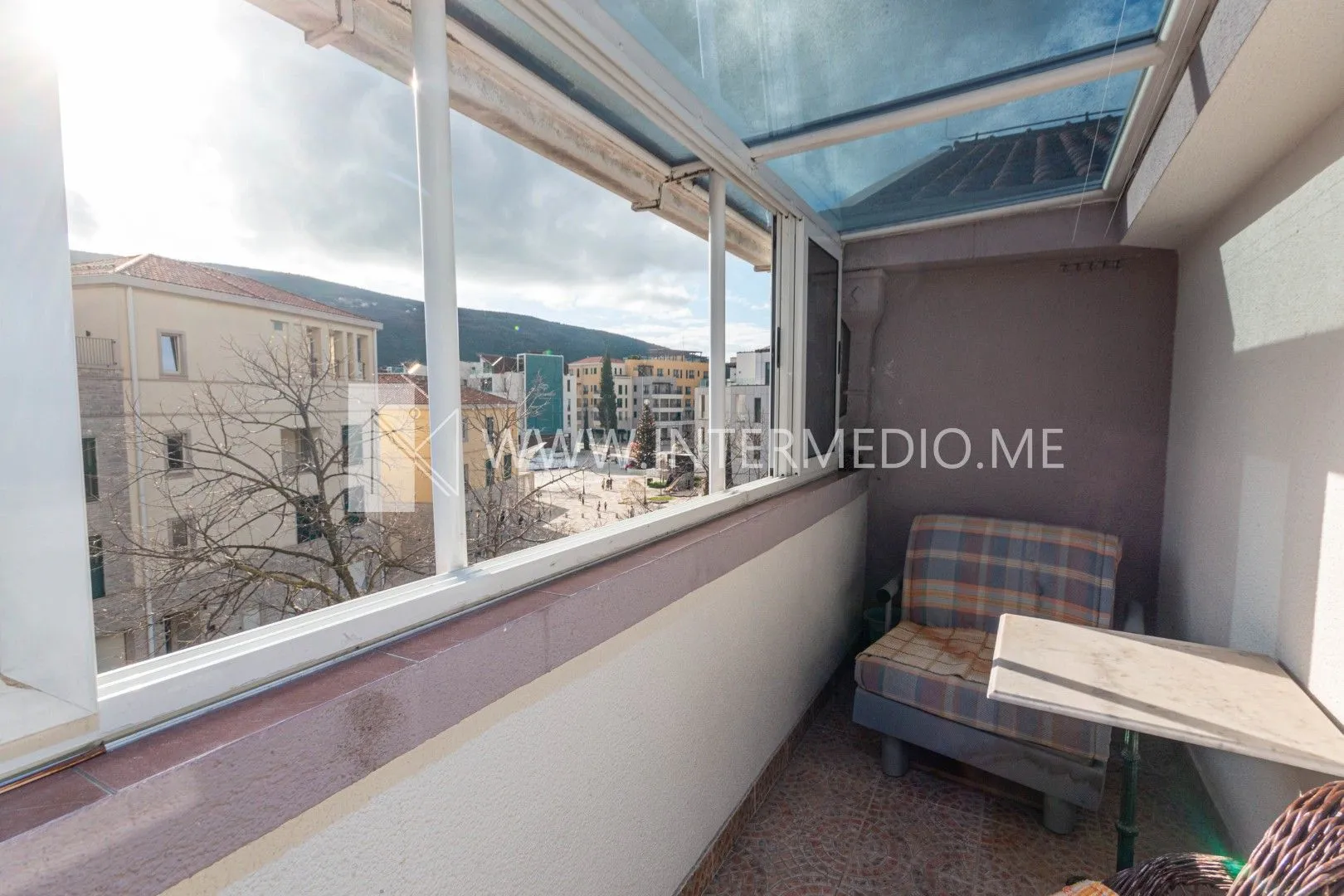 Prodaja, dvosoban stan, 70m², Đenovići, Herceg Novi