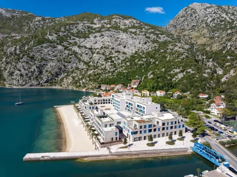 Rent, two bedroom apartment, 116m², Risan, Kotor - image 1