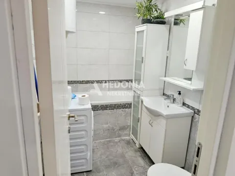 Sale, two bedroom apartment, 64m², Zemun Centar, Zemun Sve Podlokacije - image 10