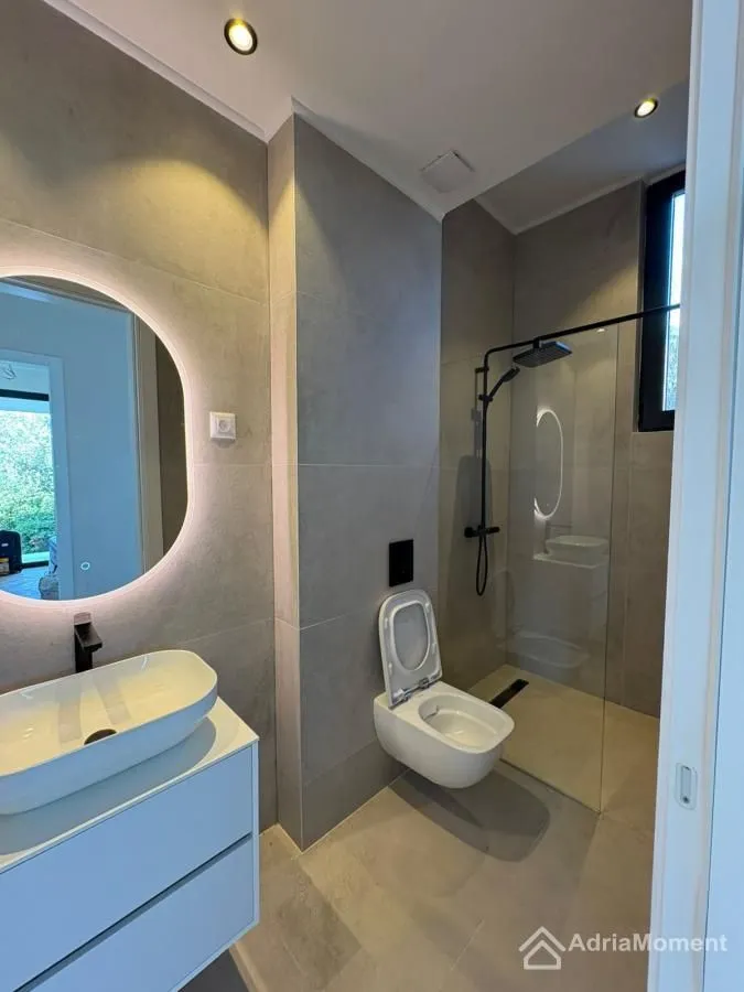 Prodaja, kuća, 180m², Herceg Novi, Crna Gora