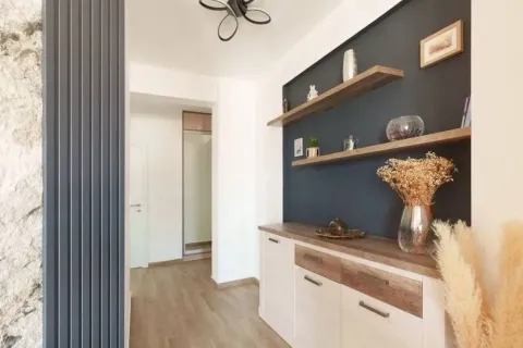 Prodaja, dvosoban stan, 69m², Šušanj, Bar - image 5