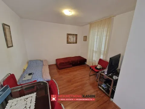 Sale, one bedroom apartment, 52m², Adok, Budva - image 2