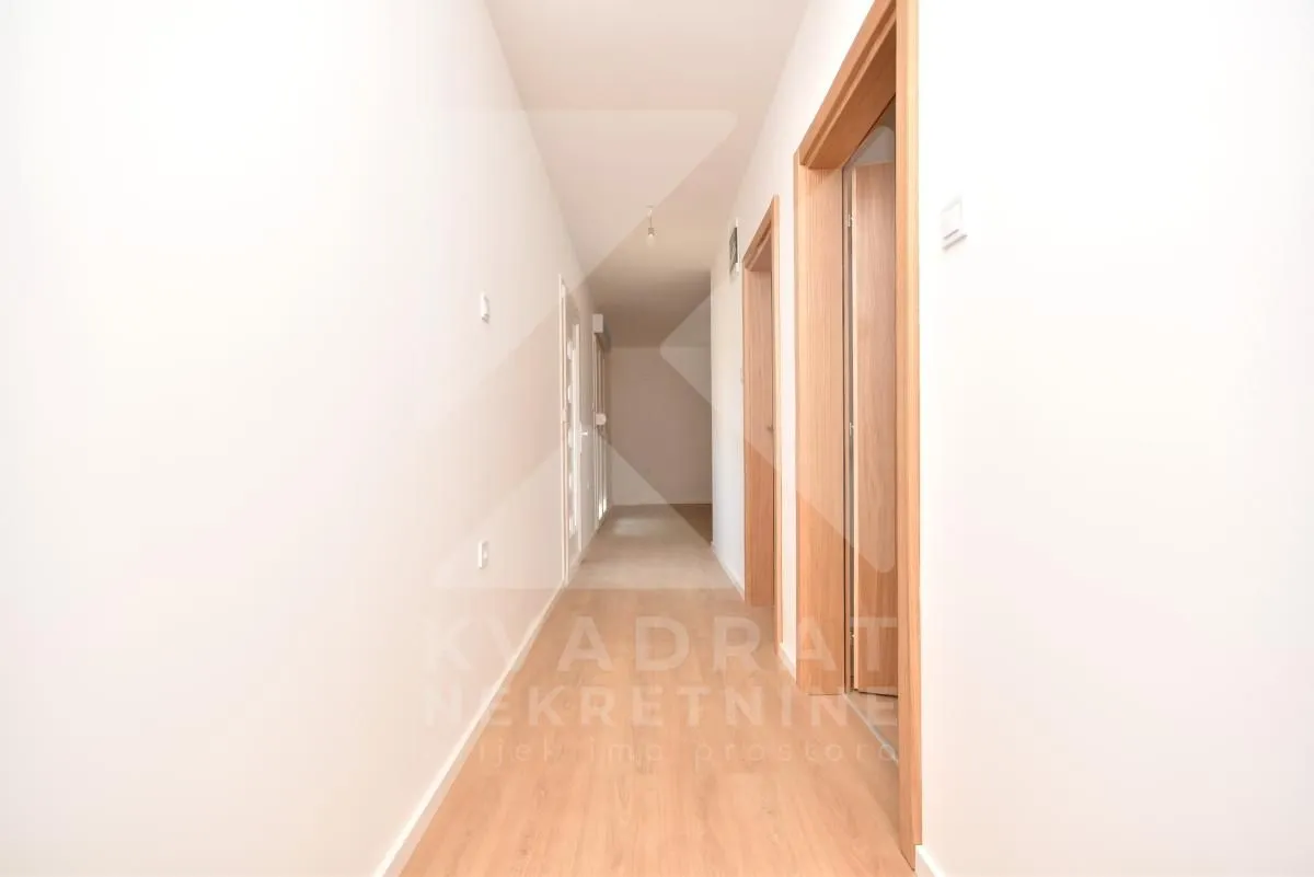 Izdavanje, kuća, 52m², Ibričevina, Podgorica