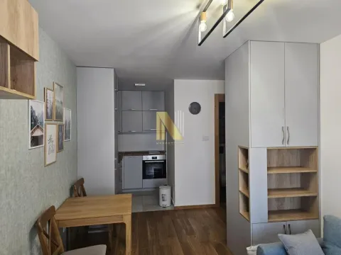 Izdavanje, garsonjera, 27m², Bulevar Oslobodjenja, Novi Sad Sve Podlokacije - image 3