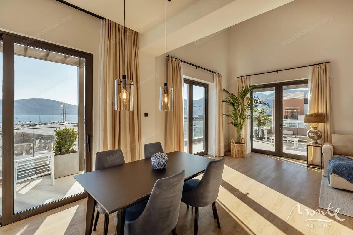 Prodaja, dvosoban stan, 179m², Porto Montenegro, Tivat