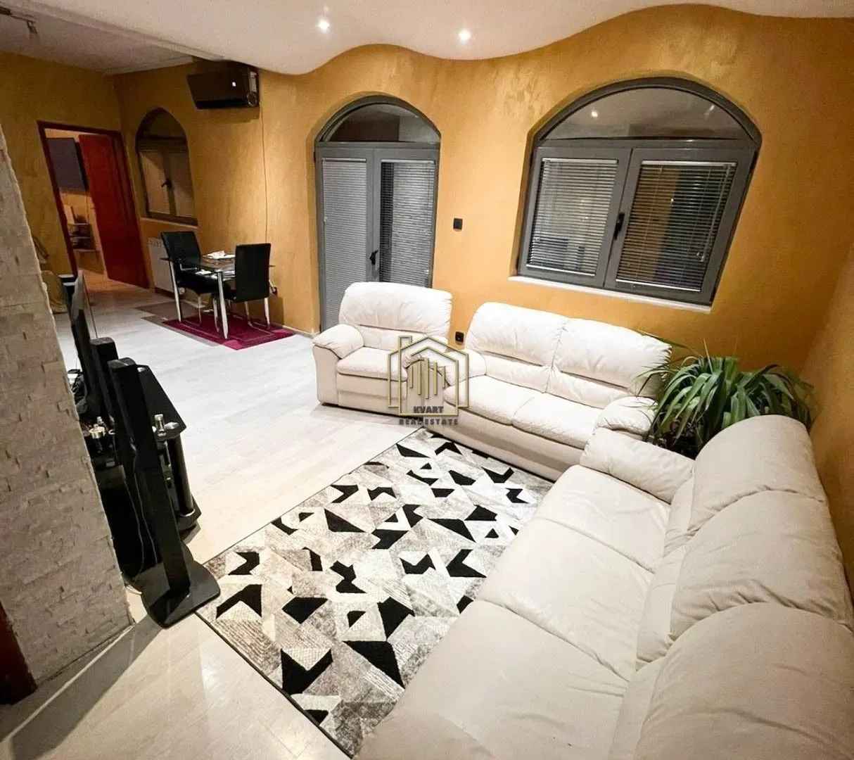 Izdavanje, jednosoban stan, 47m², Stari Aerodrom, Podgorica