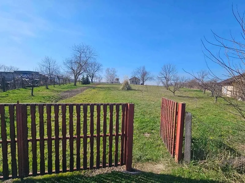Prodaja, plac, 2106m², Banoštor, Beočin