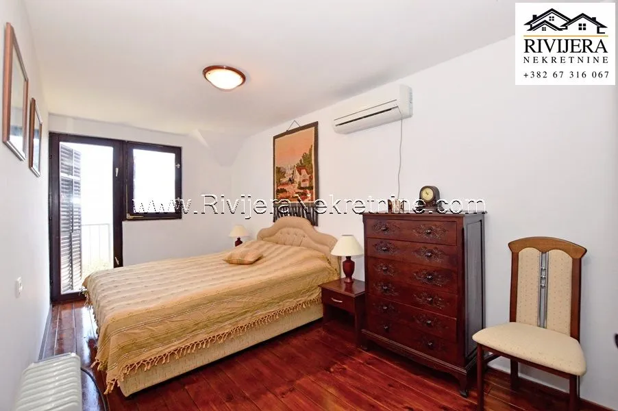 Prodaja, kuća, 110m², Njivice, Herceg Novi