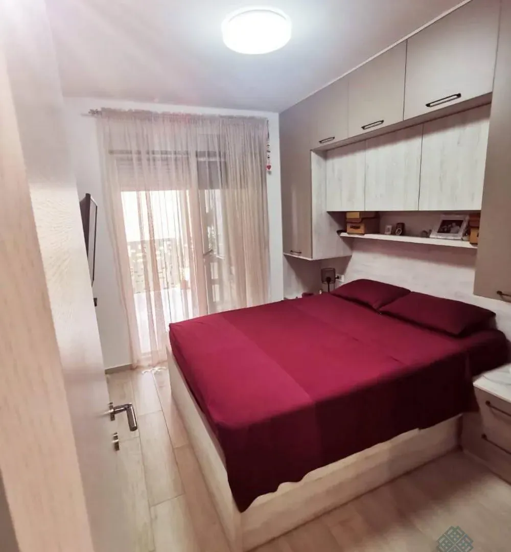 Prodaja, jednosoban stan, 61m², Dobrota, Kotor