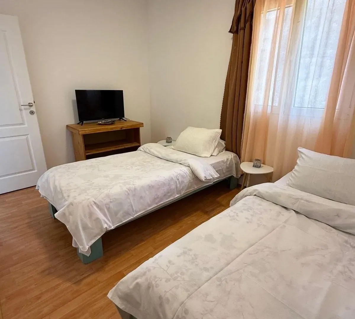Rent, three bedroom apartment, 85m², Gradiošnica, Tivat