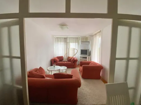 Izdavanje, trosoban stan, 64m², Voždovac Sve Podlokacije, Beograd - image 2